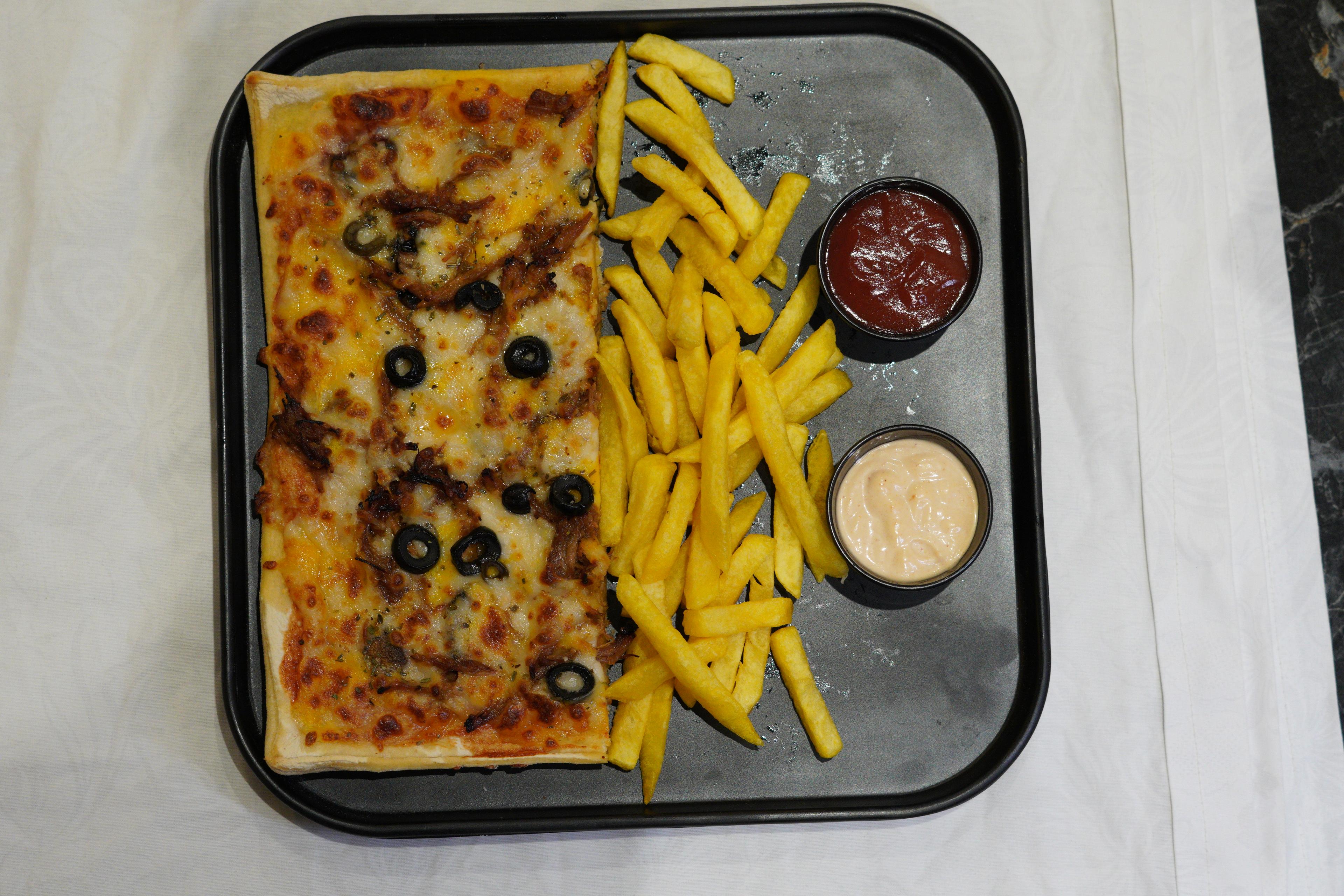 پیتزا پاتیس رست بیف